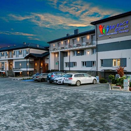 Hotel Wiki Sanok Events & Bowling Esterno foto