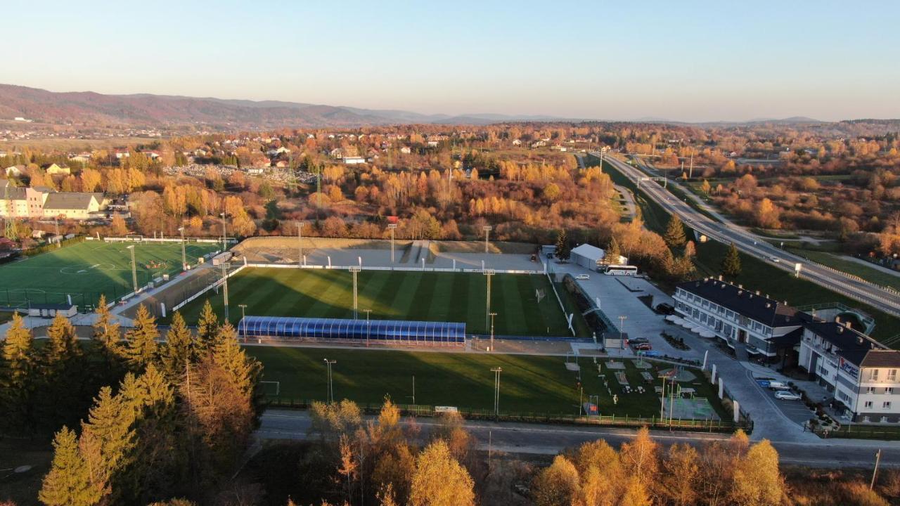 Hotel Wiki Sanok Events & Bowling Esterno foto